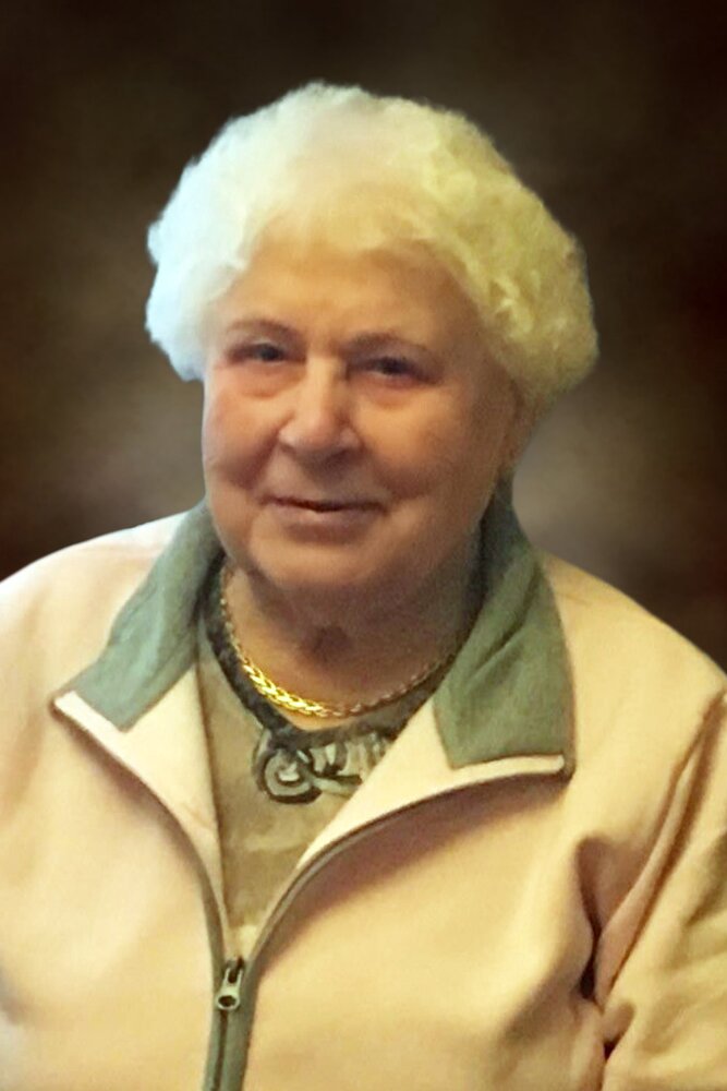 HELENA MIKAWOZ